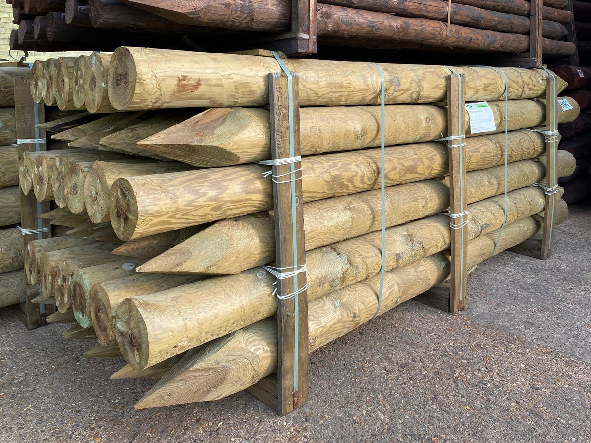 150MM-175MM PEELED UC4 KILN DRIED REDWOOD STRAINER PRO POST 15 YR