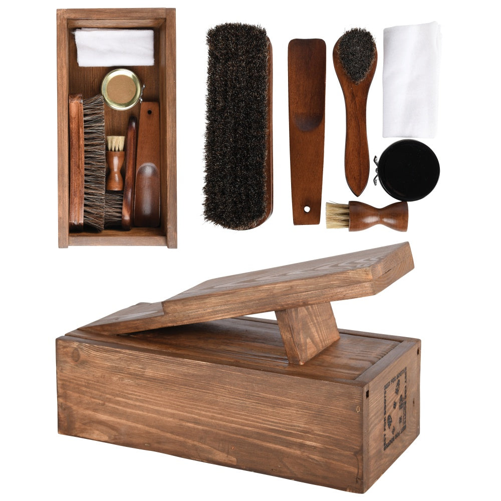 BOOT CLEANING SET IN WOODEN BOX
