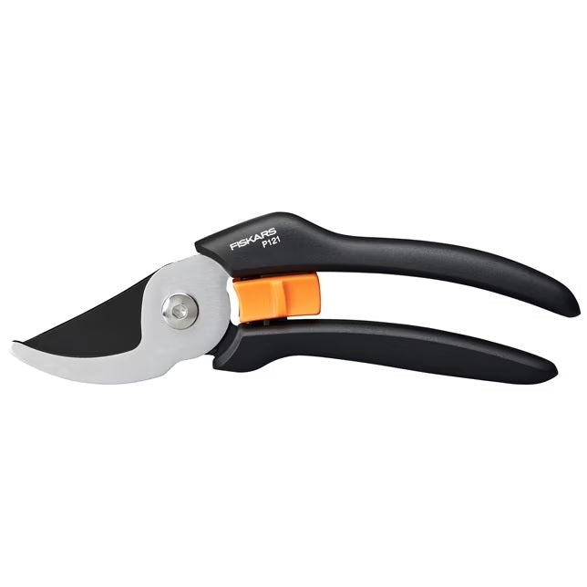 FISKARS SOLID LIGHTWEIGHT BYPASS PRUNER P121