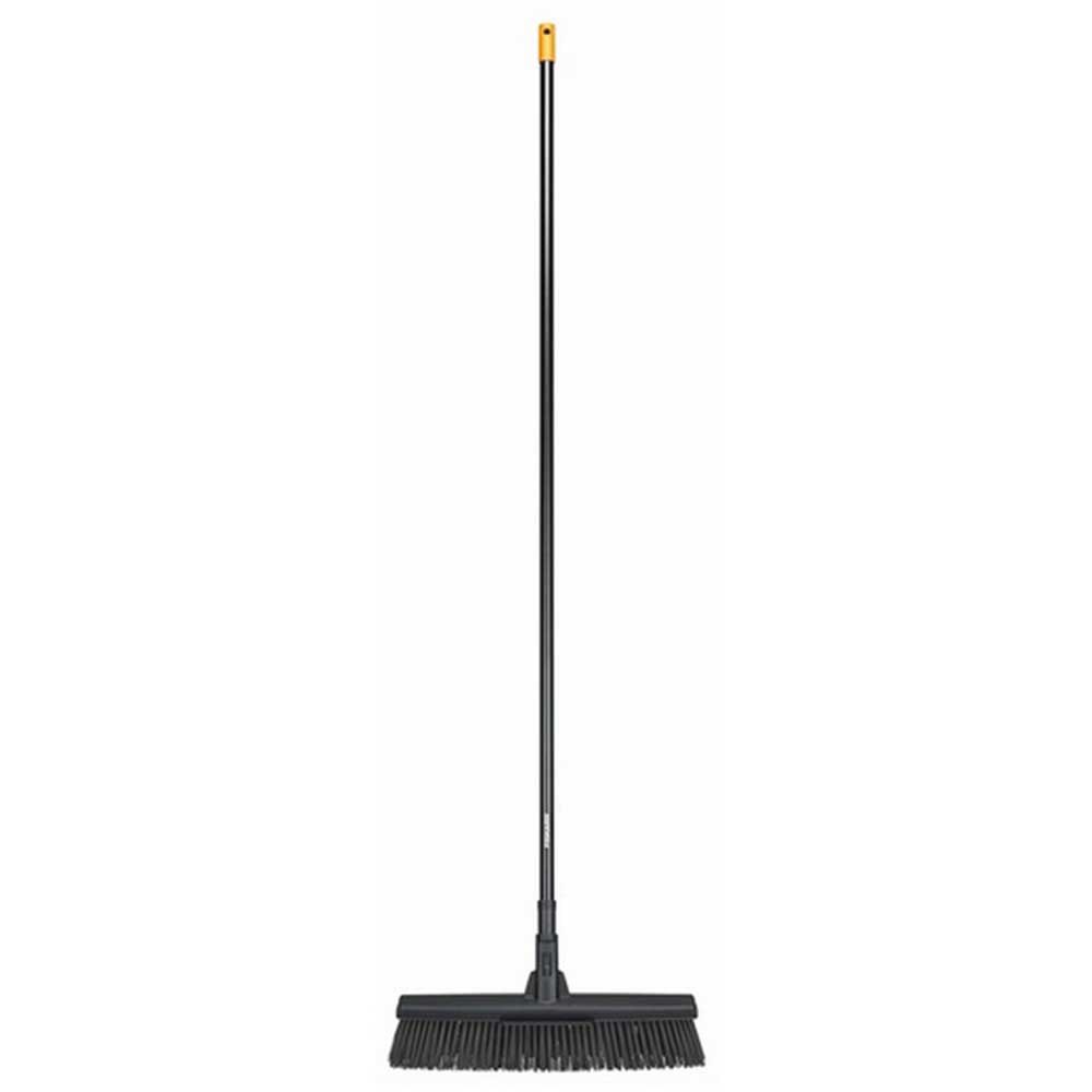 FISKARS ALL PURPOSE YARD BROOM