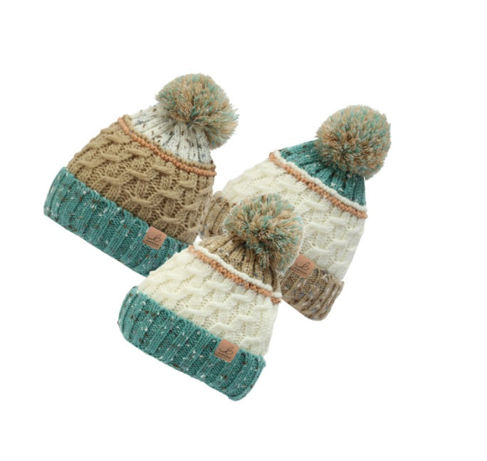 LADIES BOBBLE HAT - SHERPA LINED