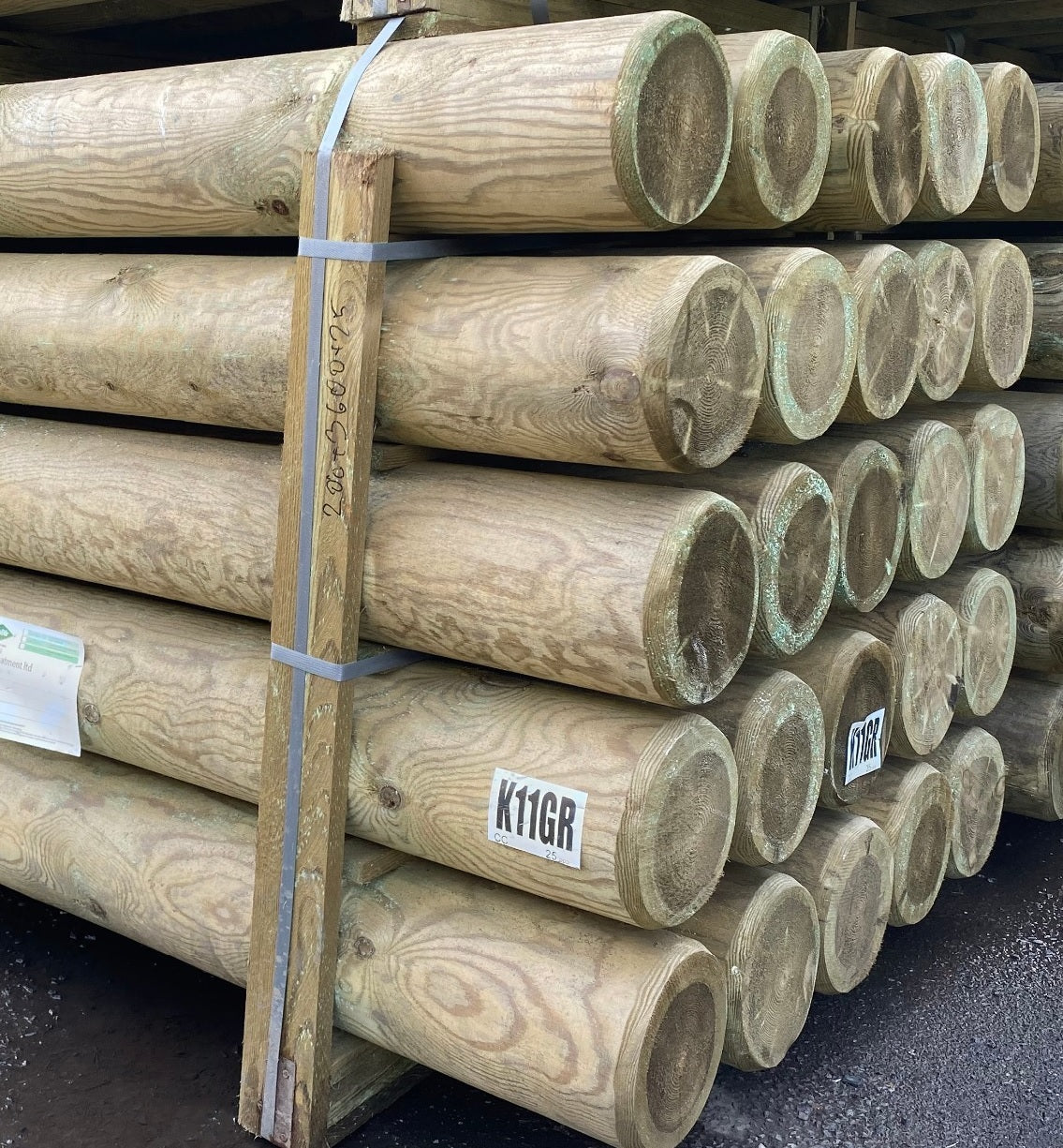 200MM MACHINED UC4 KILN DRIED REDWOOD STRAINER PRO POST 15 YR