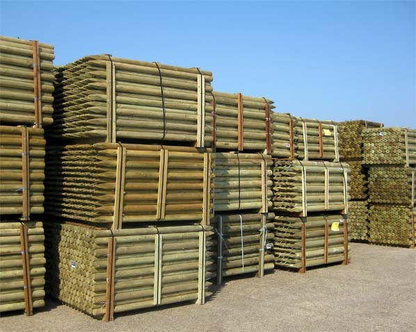 ROUND POSTS - 2 ½" MACHINED GREEN TREATED